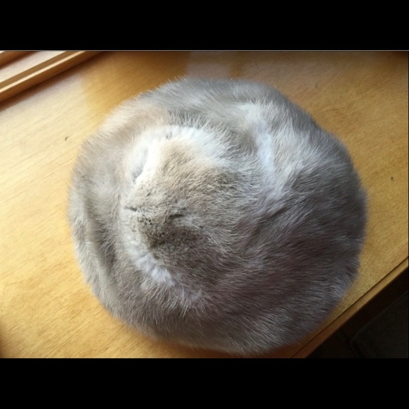 Vntg Wht PLATINUM Sapphire MINK FUR HAT BERET 22\